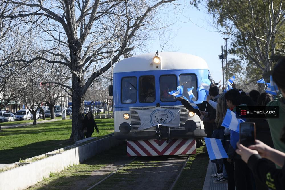 el teclado tren universitario (1)